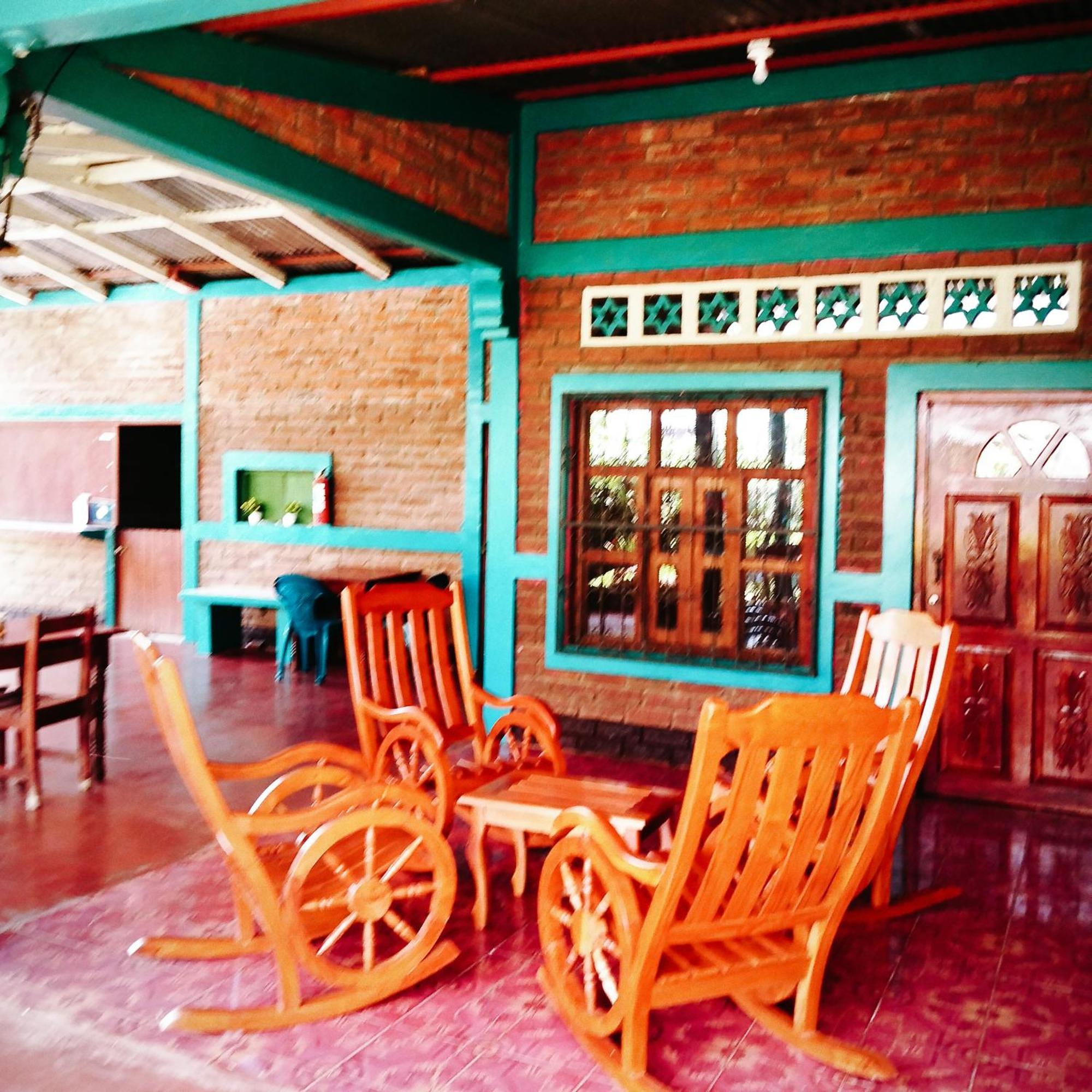 El Gueis Hostel Balgue Exterior photo